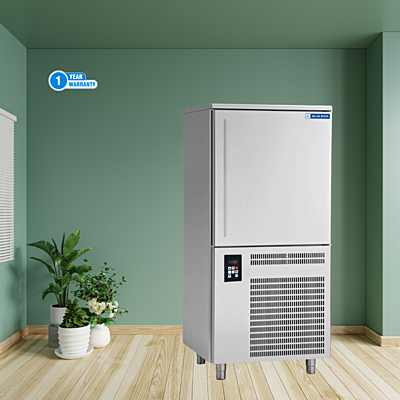 Easy-to-clean and maintain Blue Star BF15G Blast Freezer. Easy-to-clean and maintain Blue Star BF15G Blast Freezer.