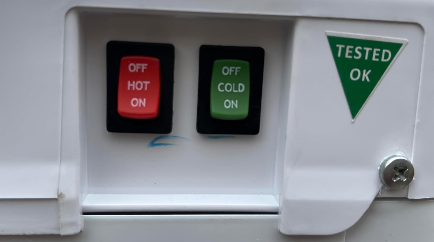 Child-Safe Water Dispenser with Cold and Hot ON/OFF switch Child-Safe Water Dispenser with Cold and Hot ON/OFF switch