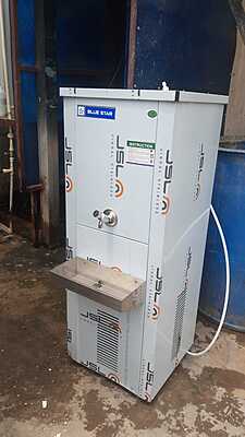 Stainless steel tap of the Blue Star SDLX 240 water cooler Stainless steel tap of the Blue Star SDLX 240 water cooler