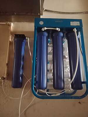 Wall-mounted commercial RO purifier for offices and businesses. Wall-mounted commercial RO purifier for offices and businesses.